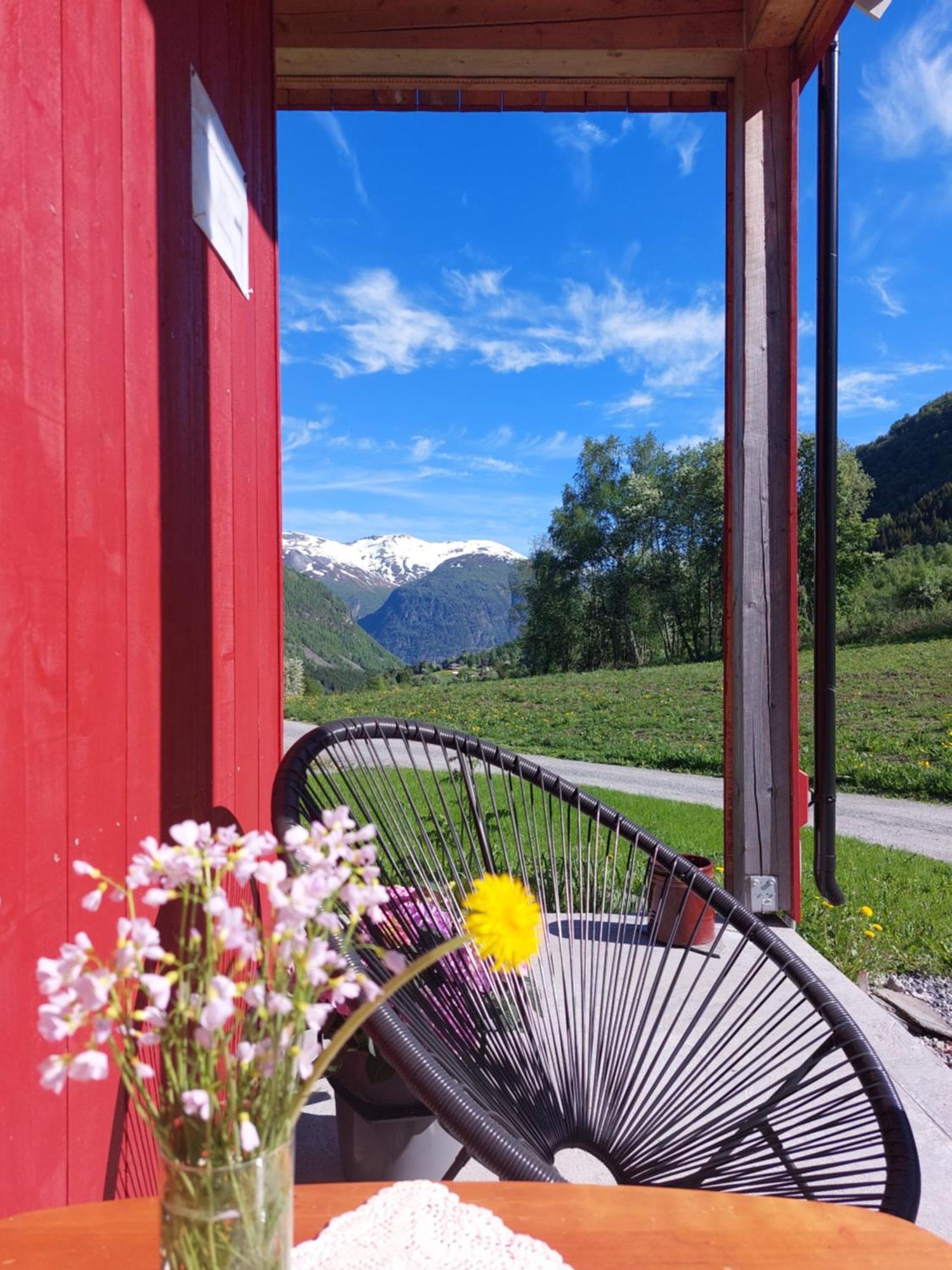 Eidsdal Camping Og Feriehus Exterior photo