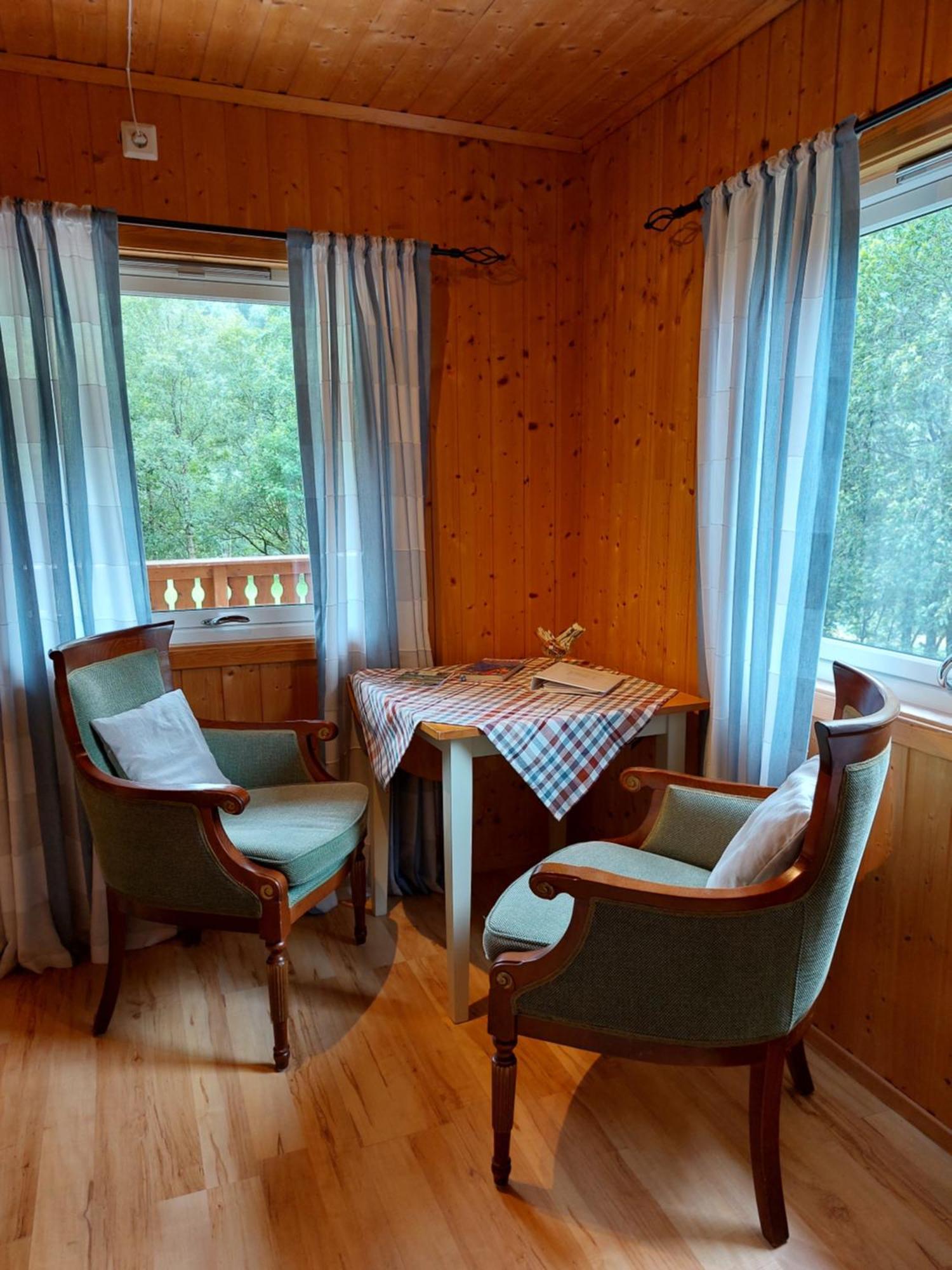 Eidsdal Camping Og Feriehus Exterior photo